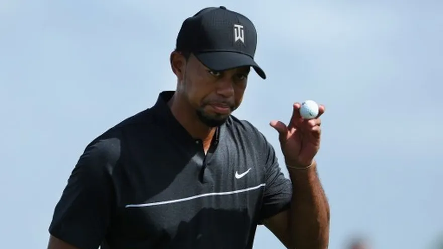 Woods vuelve al golf tras 16 meses de ausencia
