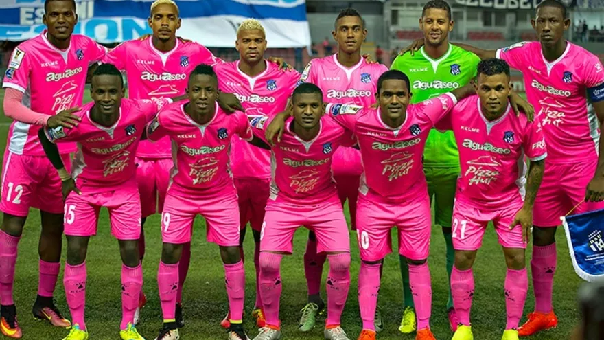 CONCACAF da a conocer los árbitros para el Árabe Unido vs Don Bosco FC