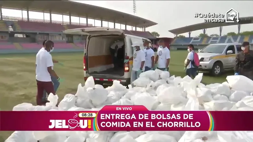 Estuvimos en vivo desde la organización de la repartición de bolsas de comida en El Chorrillo
