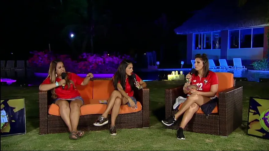 Franklyn le sabe un secreto a Elmis