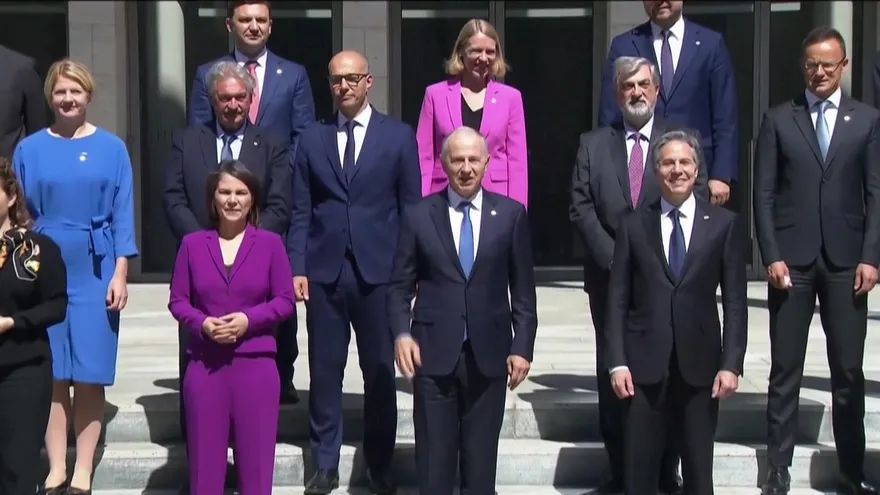 OTAN promete apoyo militar a Ucrania