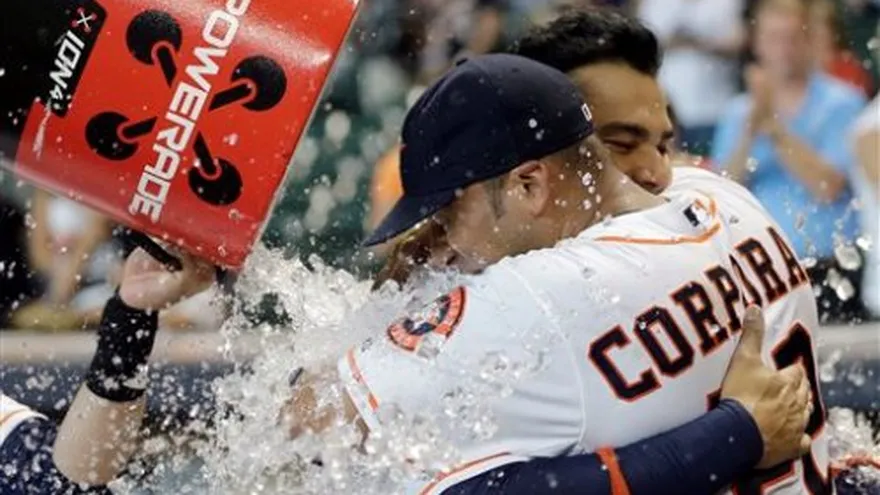 Peña define triunfo de Astros con jonrón