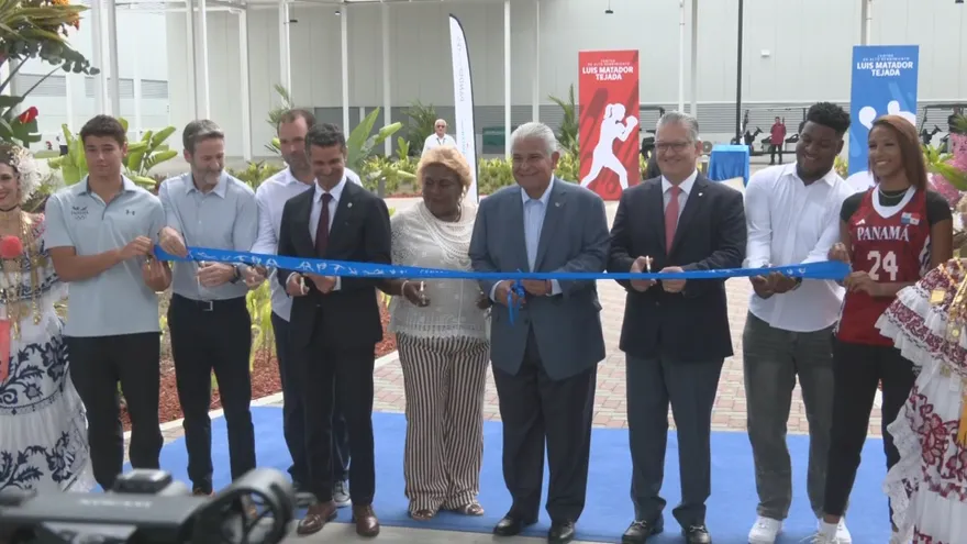 El primer Centro de Alto Rendimiento (CAR) del deporte panameño, que lleva el nombre del fallecido futbolista Luis Carlos 'Matador' Tejada, fue inaugurado este jueves 19 de marzo en un acto protocolar encabezado por el presidente de la República, José Raúl Mulino.