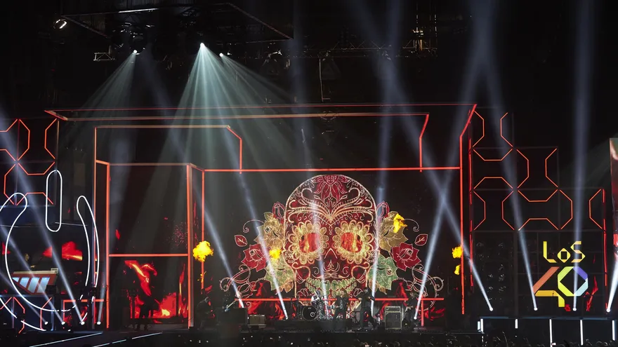 El grupo mexicano, Maná, durante su actuación en la fiesta del 50 aniversario de la Cadena Los40 en el Palau de Sant Jordi de Barcelona.