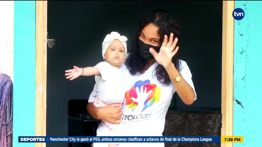 Adryanis, niña que sufre una rara enfermedad, recibe donaciones