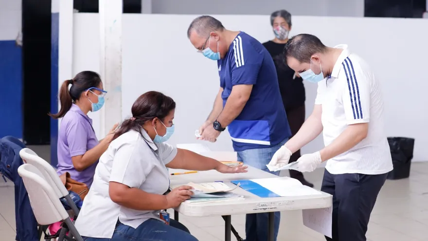 Padres de familia deben cumplir con horario al cobrar beca, recomienda Ifarhu