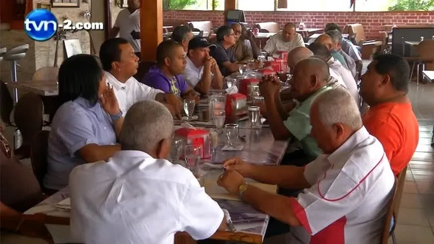 Transportistas protestan por legalización de piratas