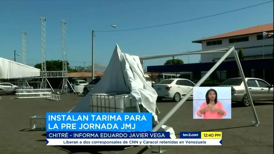 Construyen tarimas en Chitré para eventos de la prejornada