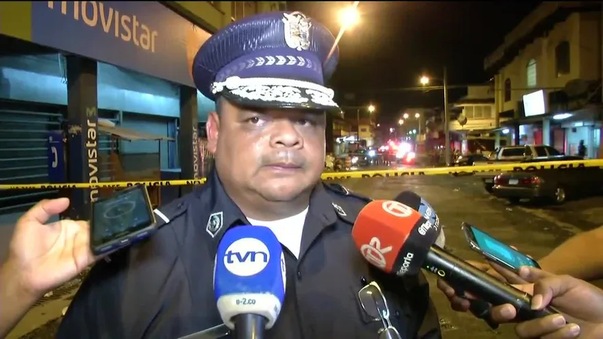 Abaten a un hombre que intentó robar en una pizzería en Colón