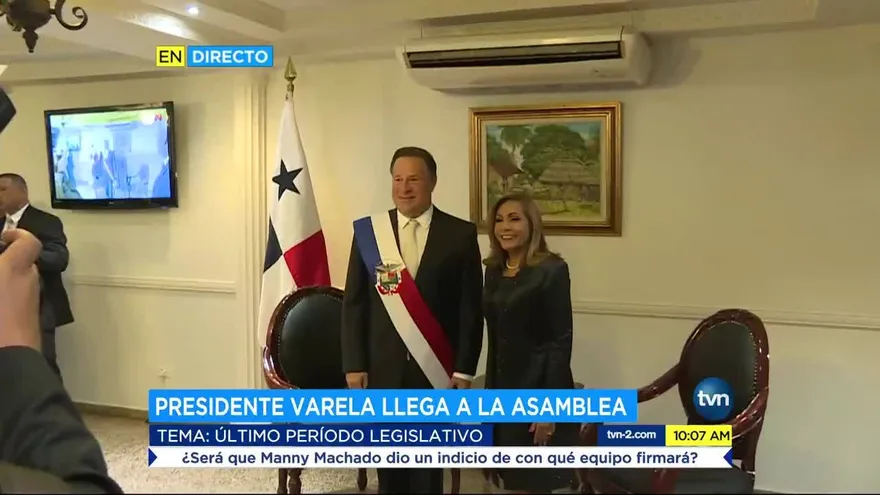 Varela llega a la Asamblea Nacional