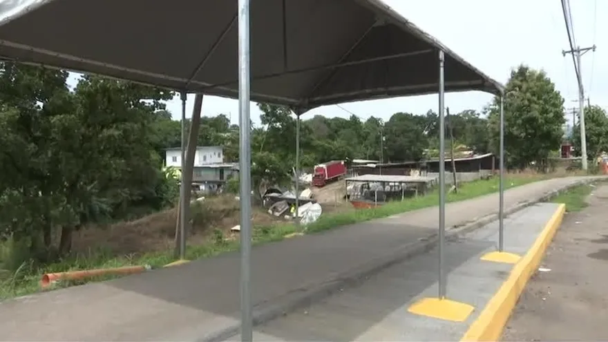 Desvíos en la 24 de Diciembre por trabajos de la Línea 2 del Metro