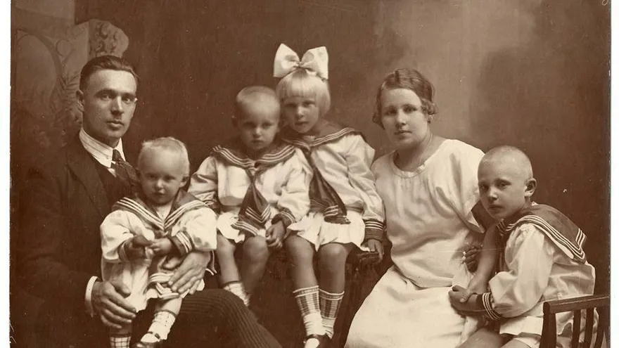 Fotografía facilitada por Maria Stachurska. La matrona polaca Stanislawa Leszczynska fue enviada como prisionera a Auschwitz en 1943, donde arriesgó su vida para atender 3.000 partos en un escenario de muerte y desolación.