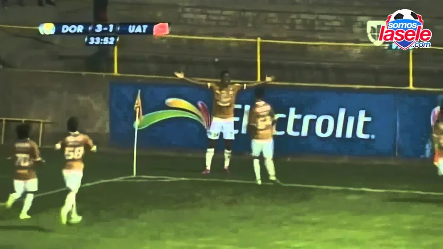 Roberto Nurse con Hat Trick