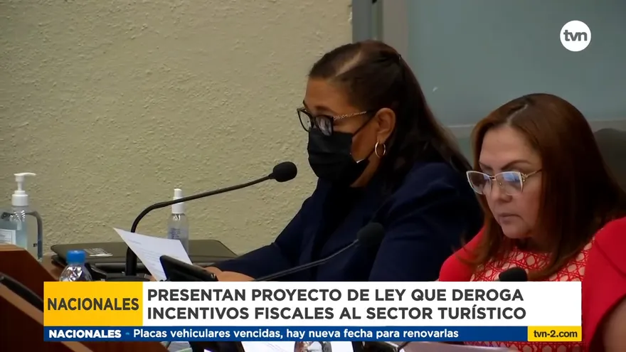 Ministro de Comercio presenta ante la Asamblea derogatoria de leyes de incentivos turísticos