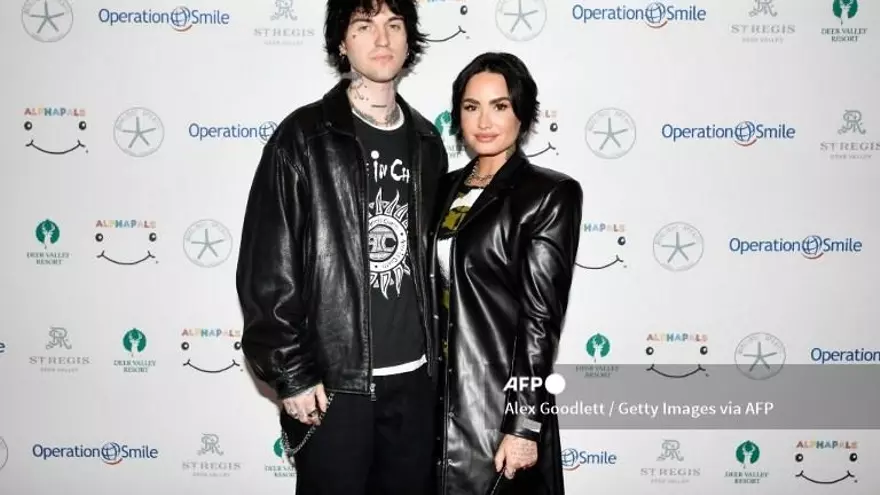 Demi Lovato y Jutes