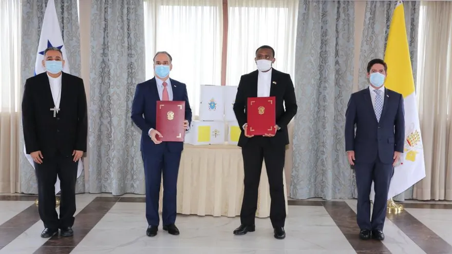 Cancillería recibe donación del Papa Francisco para atención de contagiados por COVID-19