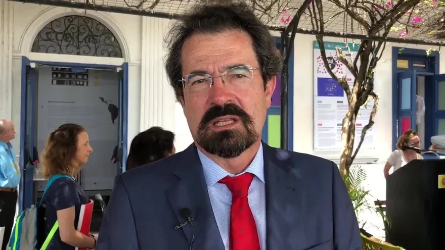 Celebran en Día del Idioma con una lectura continuada de El Quijote