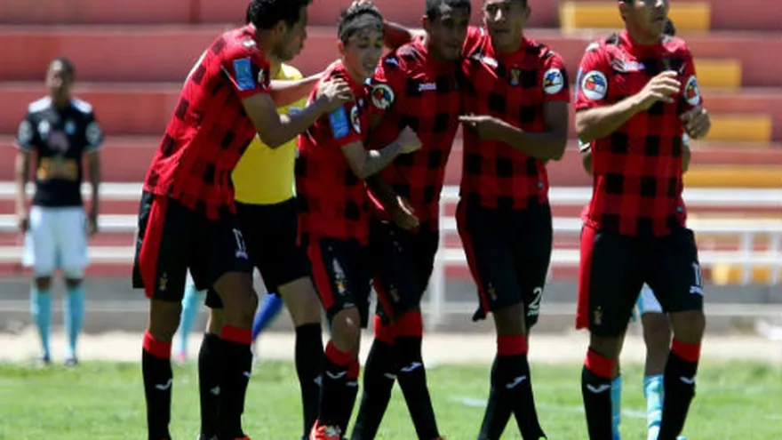 FBC Melgar sigue en la punta del fútbol peruano
