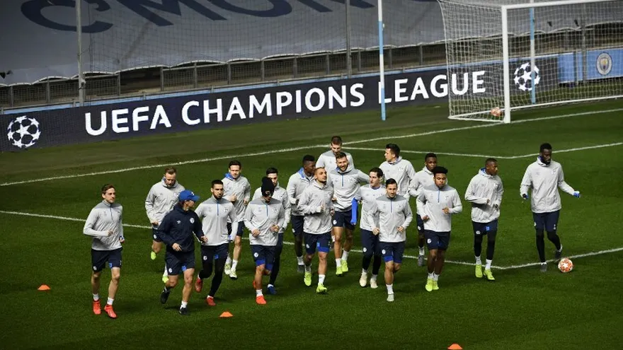 Manchester City indemnizará a las víctimas de dos ex-entrenadores pederastas