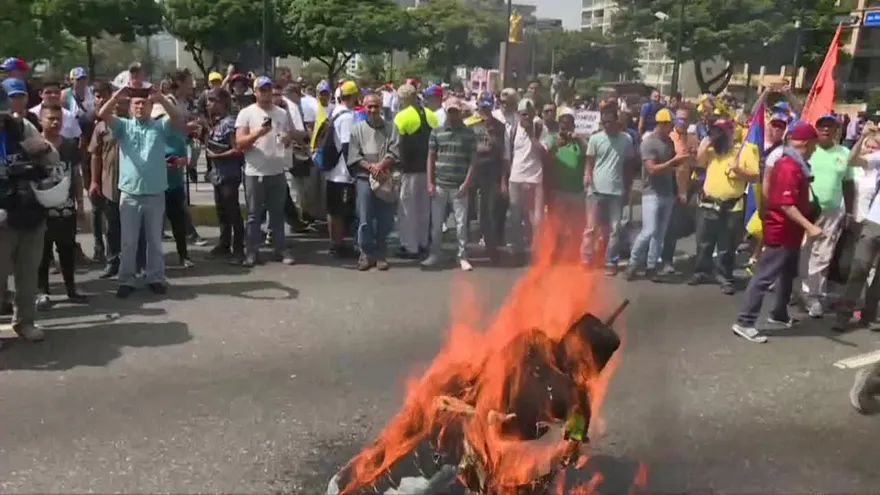 Oposición y oficialismo se movilizan en Venezuela