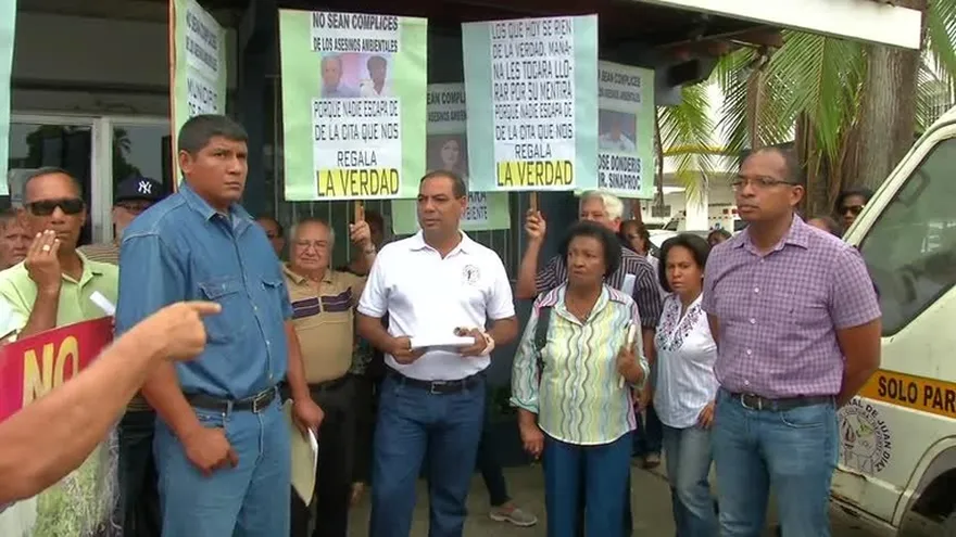 Residentes de Juan Díaz protestan