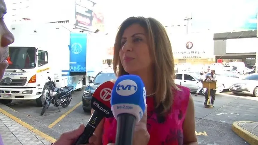 Sucre pagó con cheques del Estado los paseos de 'Gucci', según exescolta