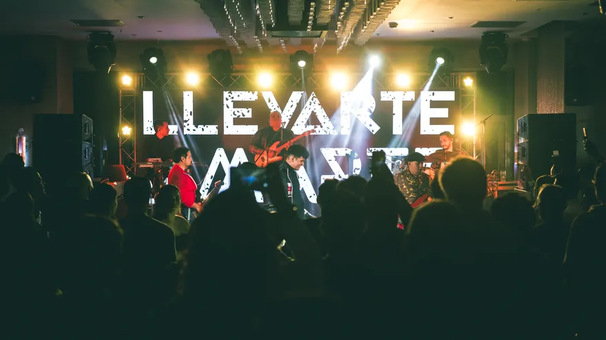 Llevarte a Marte estrena 'Camila', la primera canción de su próxima producción musical