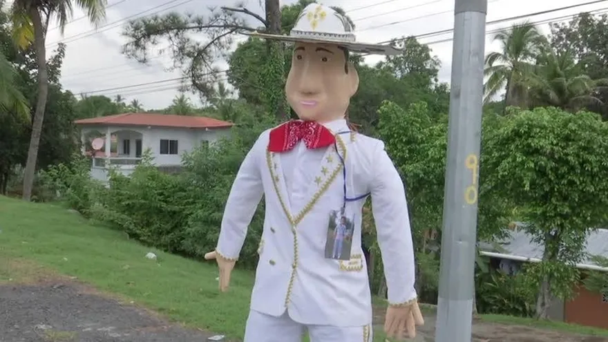 Se pierde la tradición del muñeco de año viejo