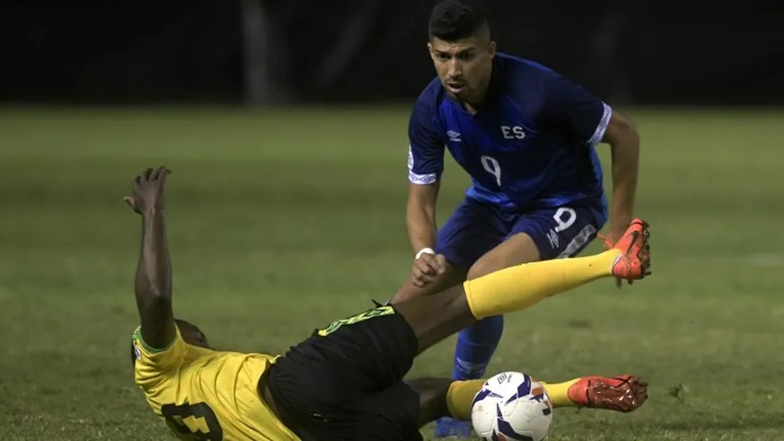El Salvador gana a Jamaica.