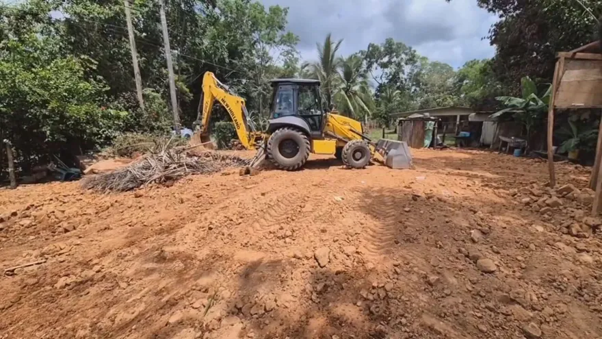 Cuatro familias en Lajas Adentro esperan tres casas tras perder su vivienda por el terremoto