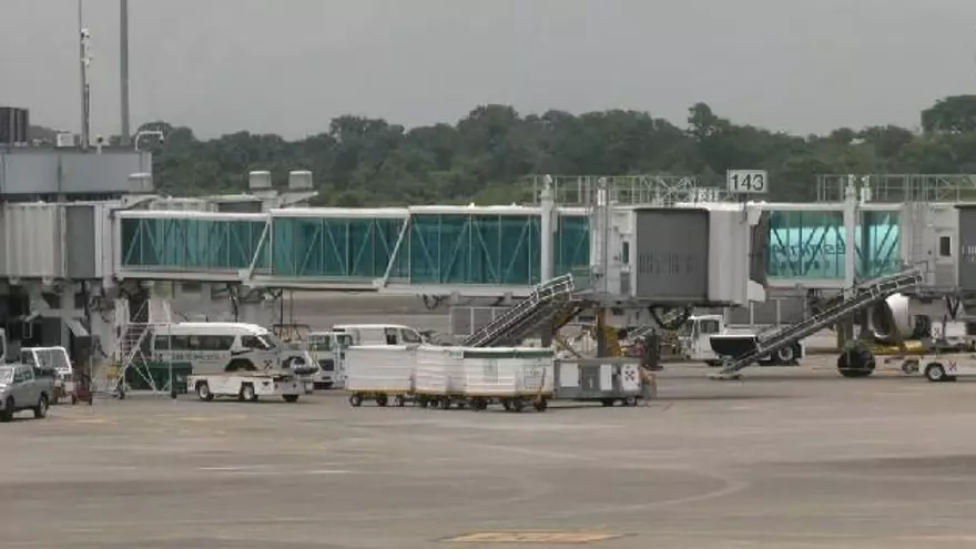 Puertas del Aeropuerto Internacional de Tocumen.