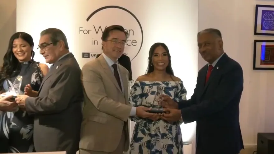 Reconocen el trabajo de dos científicas de la UTP