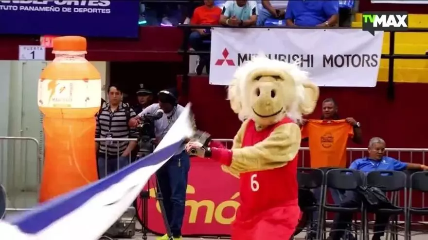 Fanáticos apoyaron a sus equipos en la final de la LPB