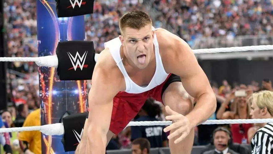 Rob Gronkowski tuvo un leve pasado por la WWE