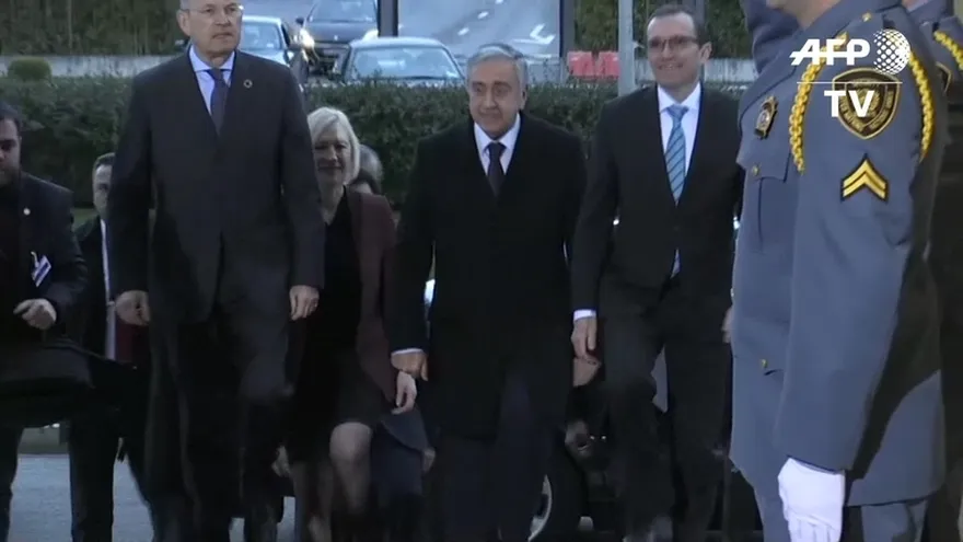 Se reanudan en Suiza las negociaciones para reunificar Chipre