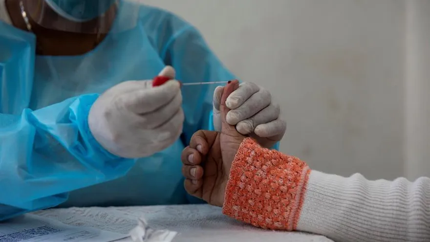 ONG denuncia la muerte por COVID-19 de siete sanitarios venezolanos.