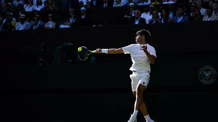 Carlos Alcaraz en Wimbledon 2025