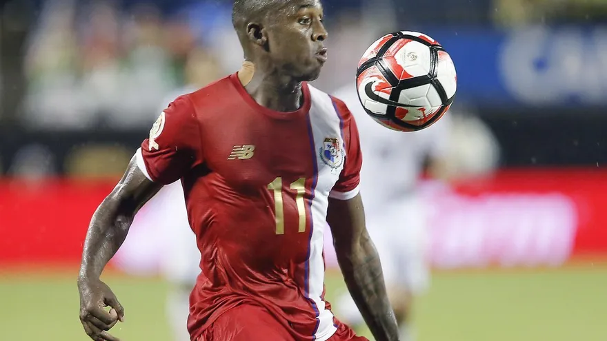 Toronto FC de la MLS hace oficial el fichaje de Armando Cooper