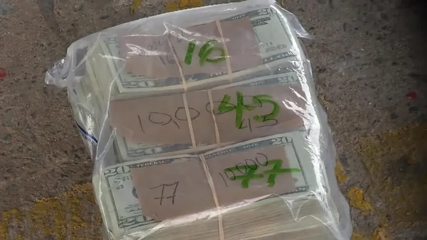 Decomisan cerca de dos millones de dólares