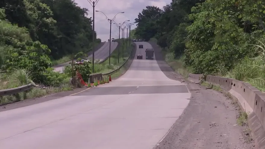 Los peligros de la vía al Puente Centenario