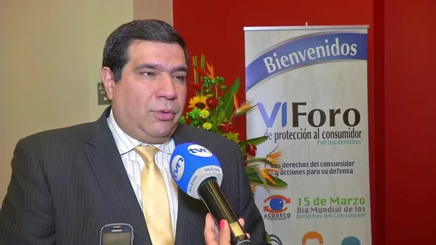 Propina obligatoria y publicidad engañosa entre las principales quejas