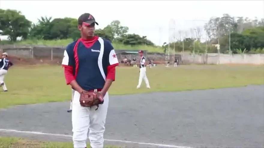 Pelotero panameño cumple su sueño