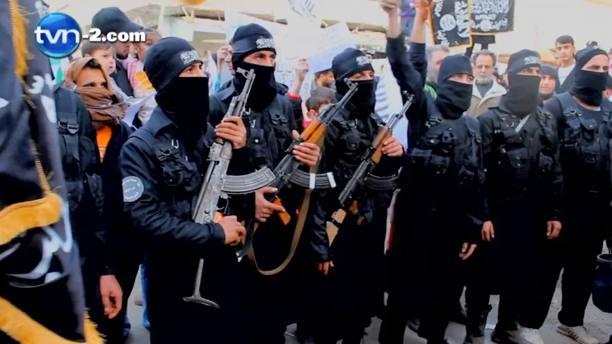 El grupo Estado Islámico envía refuerzos a Kobane, que controla al 50%