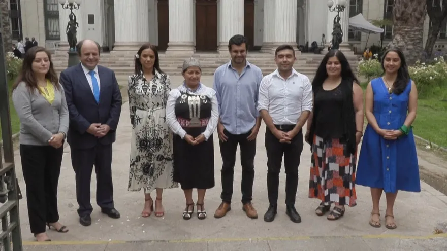 Comisión Constitucional de Chile empezará a discutir nueva Carta Magna