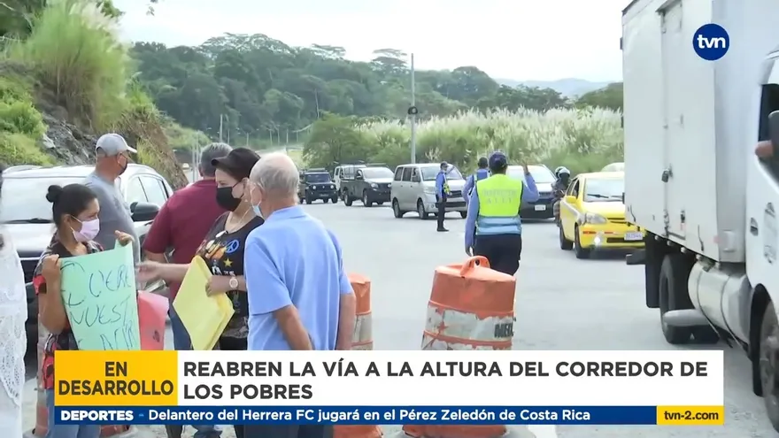 Residentes de Villa Flora protestan en el Corredor de los Pobres