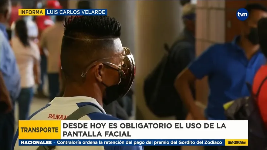 Uso de pantalla fácil es obligatorio en el transporte público