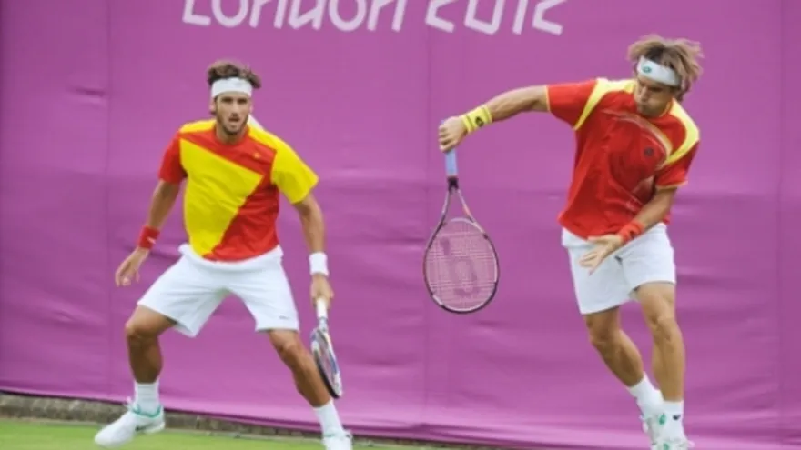 Improvisada pareja española lucha por la medalla