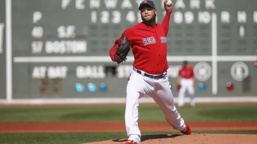 Eduardo Rodríguez domina desde el montículo y lidera victoria de Medias Rojas