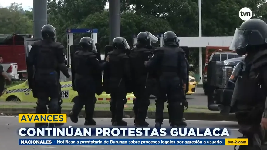 Transportistas agrícolas realizan cierre de vía en Gualaca