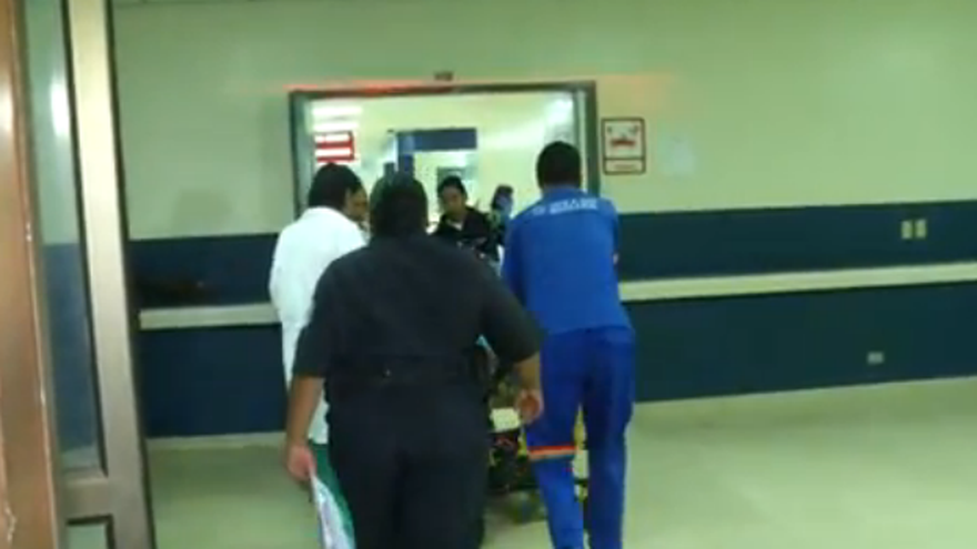 momento en que el herido era trasladado al respectivo hospital
